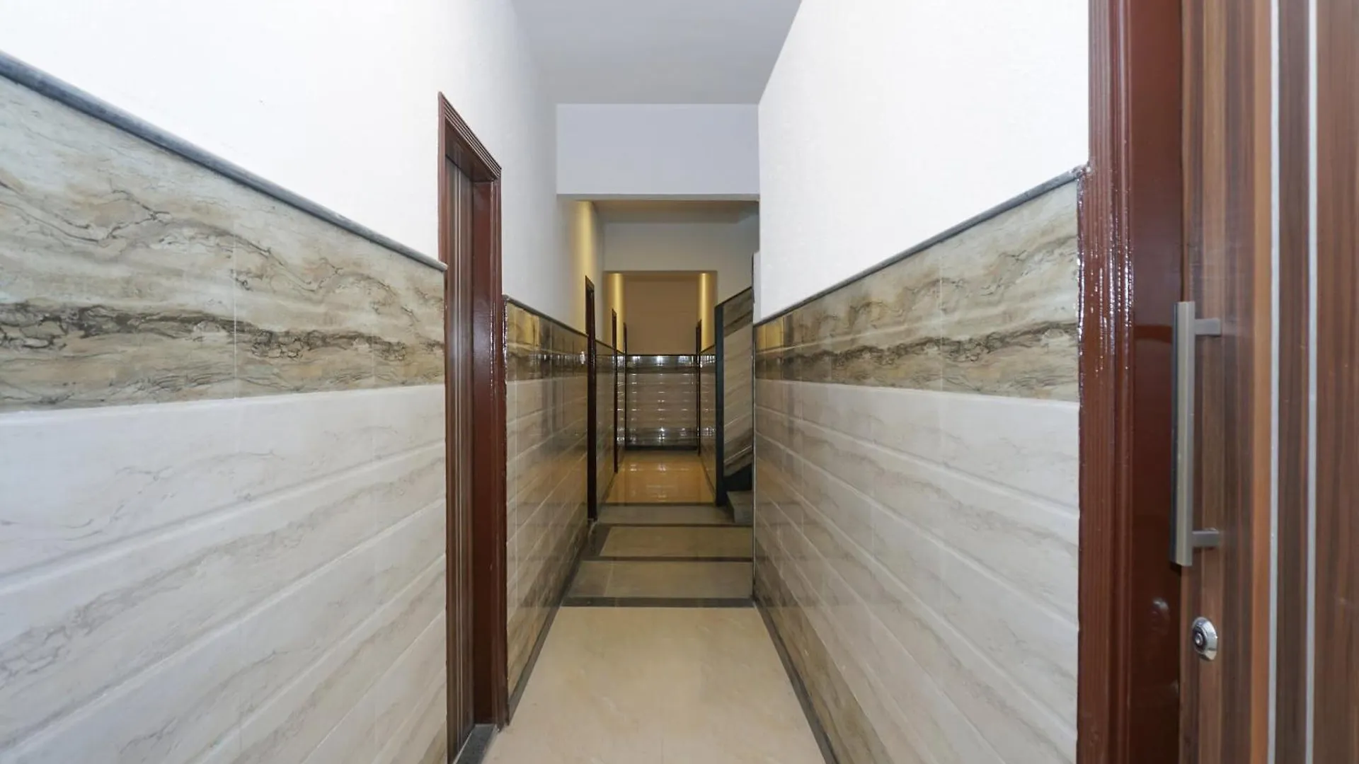 Super Hotel O Thammanam Kochi