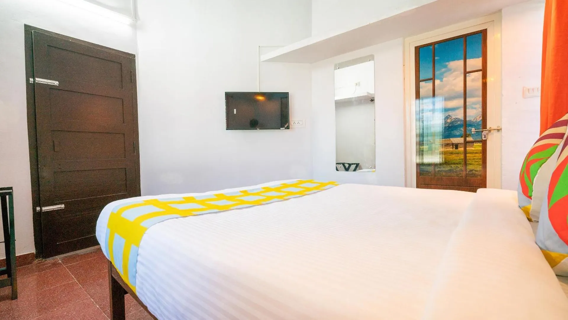 Super Hotel O Thammanam Kochi